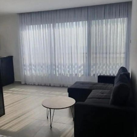 Ryo 11 דירת נופש חדשה על חוף הים נוף לים Apartment บัตยัม ภายนอก รูปภาพ