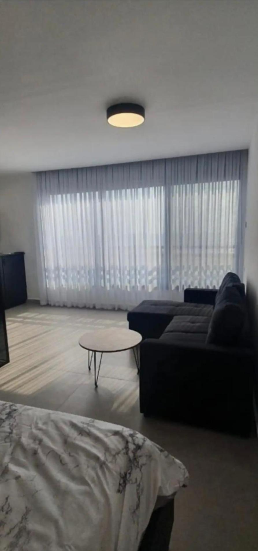 Ryo 11 דירת נופש חדשה על חוף הים נוף לים Apartment บัตยัม ภายนอก รูปภาพ