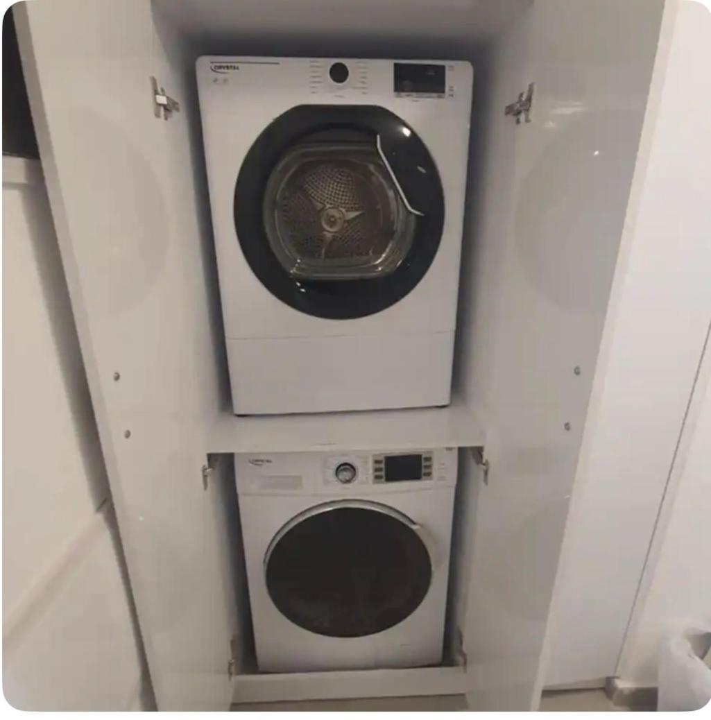 Ryo 11 דירת נופש חדשה על חוף הים נוף לים Apartment บัตยัม ภายนอก รูปภาพ